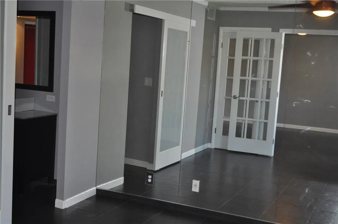 615 NE 12th Ave, #306