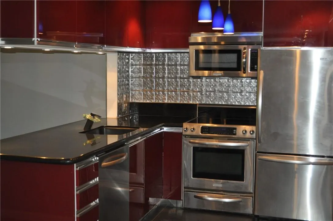 615 NE 12th Ave, #306