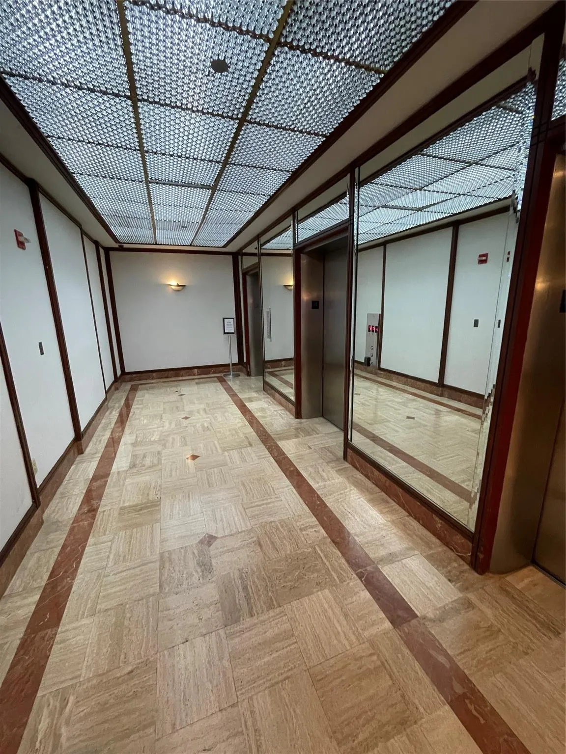 2851 NE 183rd St, #2004