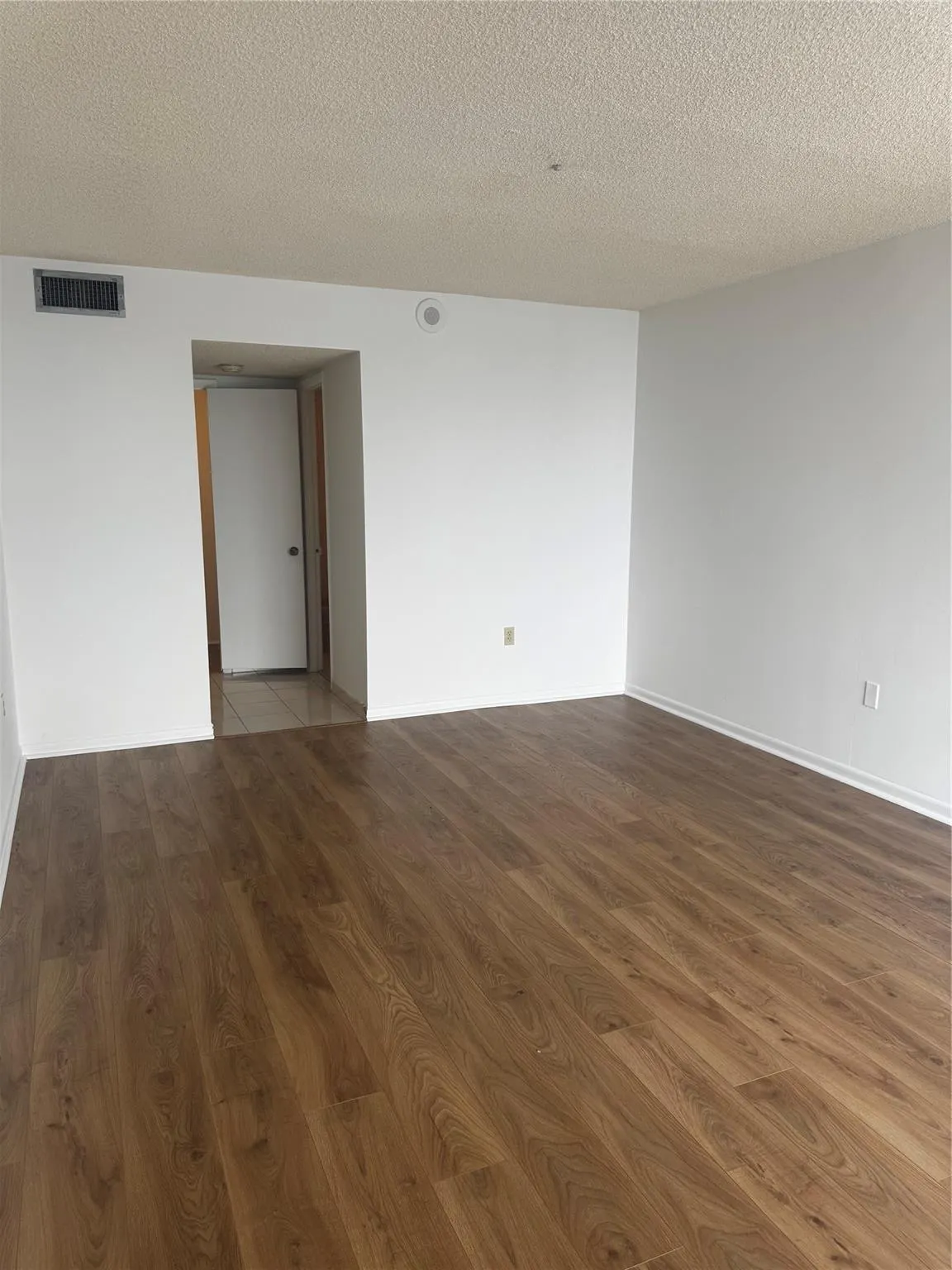 2851 NE 183rd St, #2004