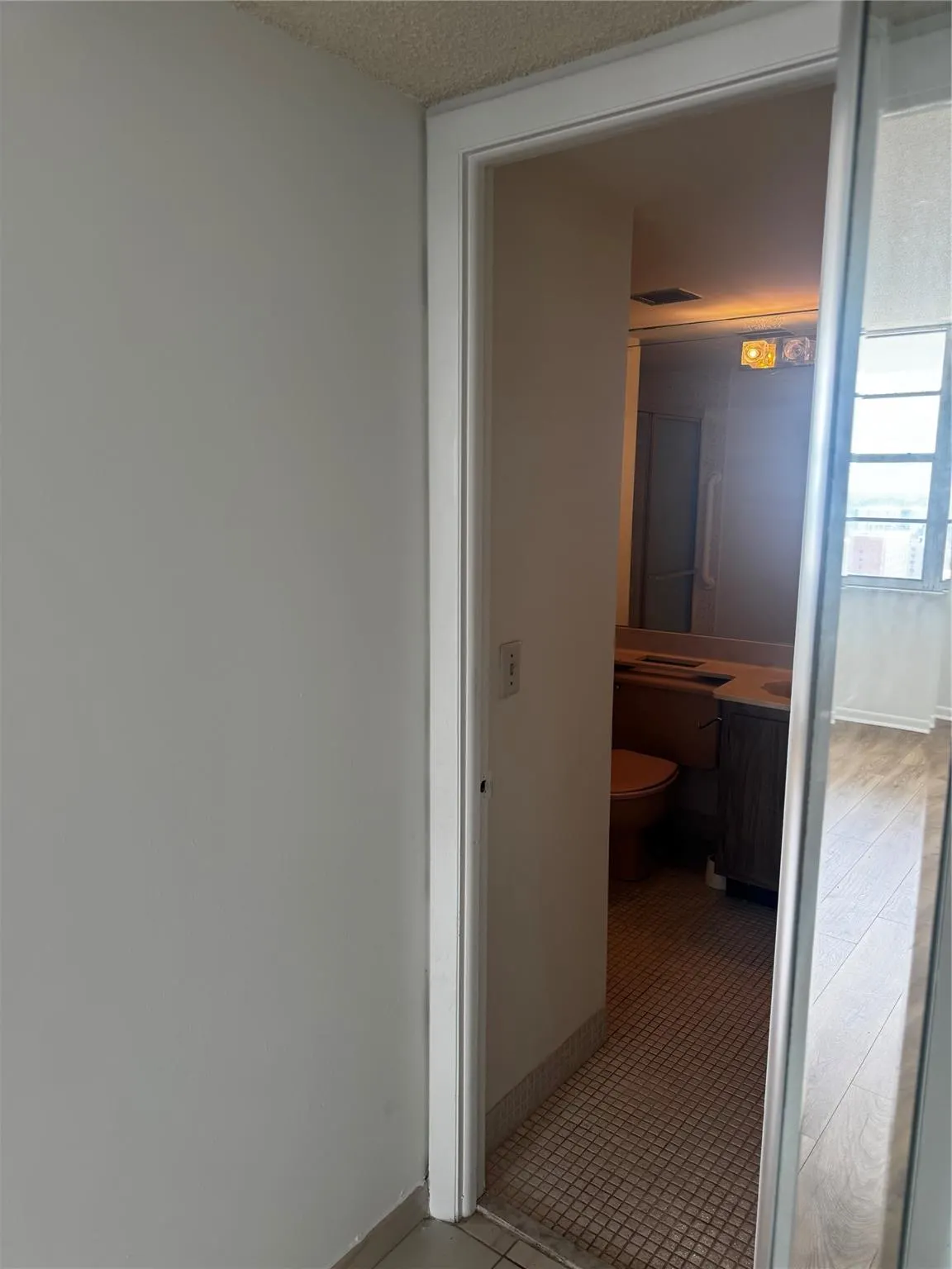 2851 NE 183rd St, #2004