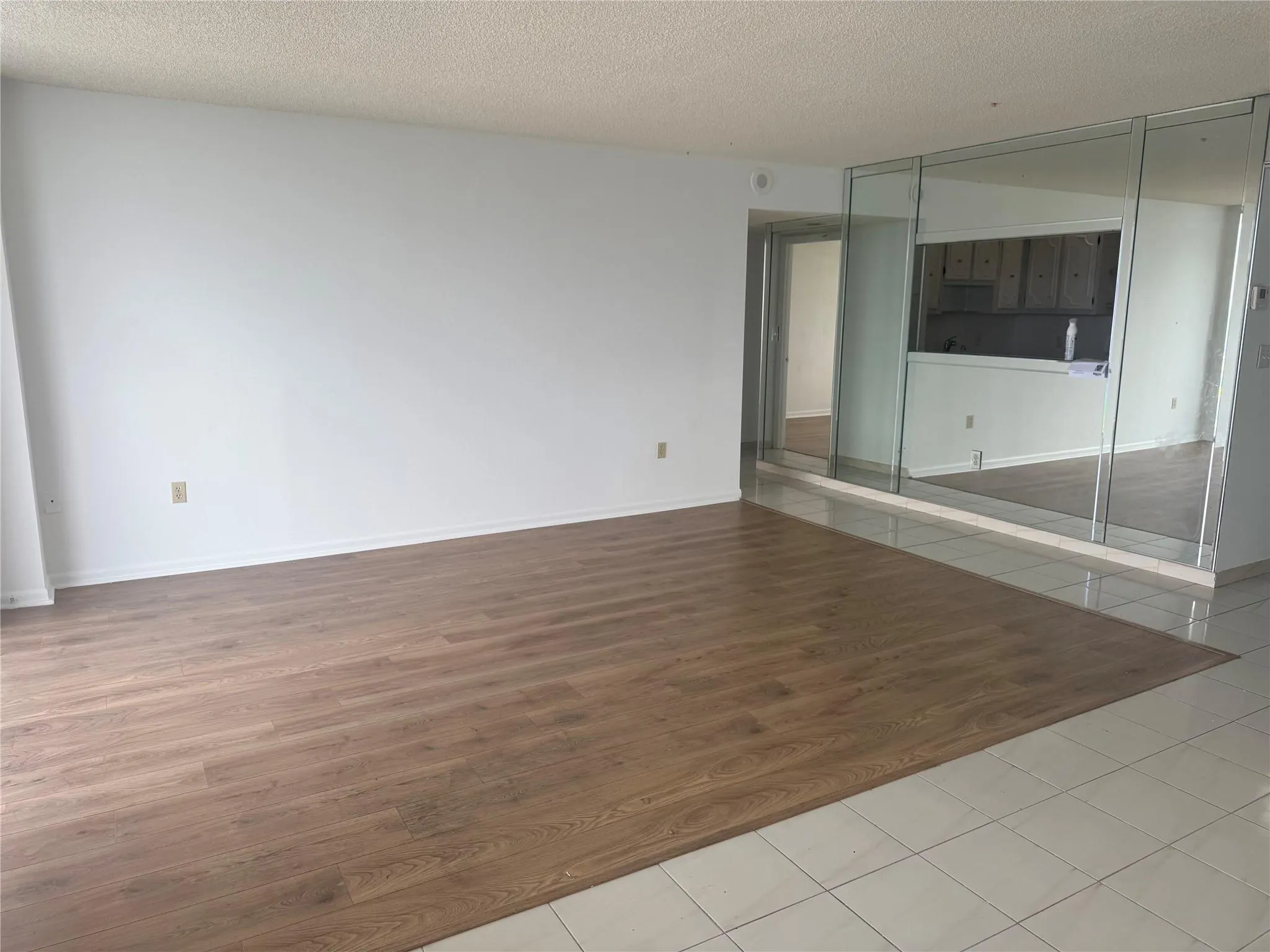 2851 NE 183rd St, #2004