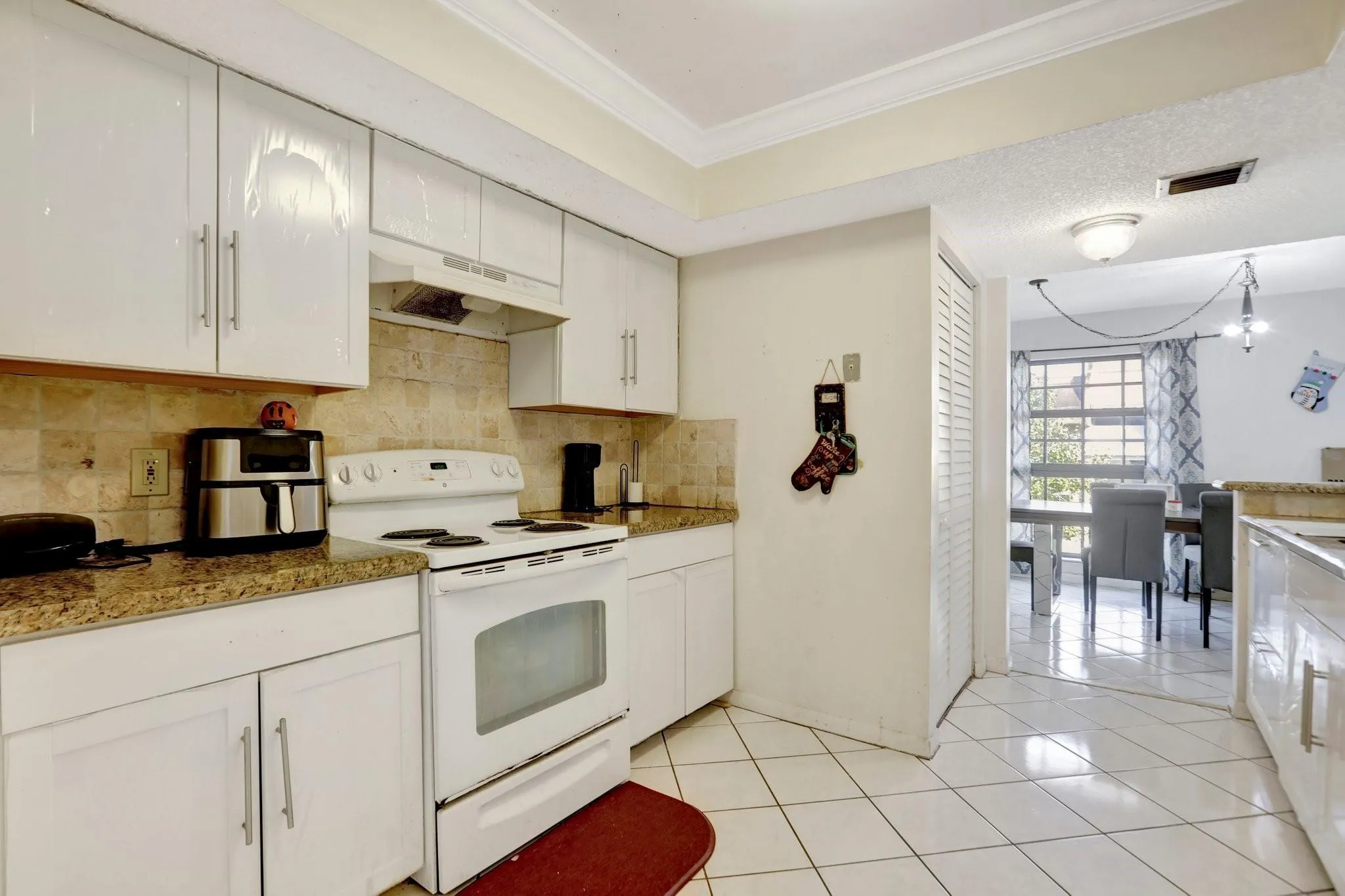 5570 NW 44th Street #518a