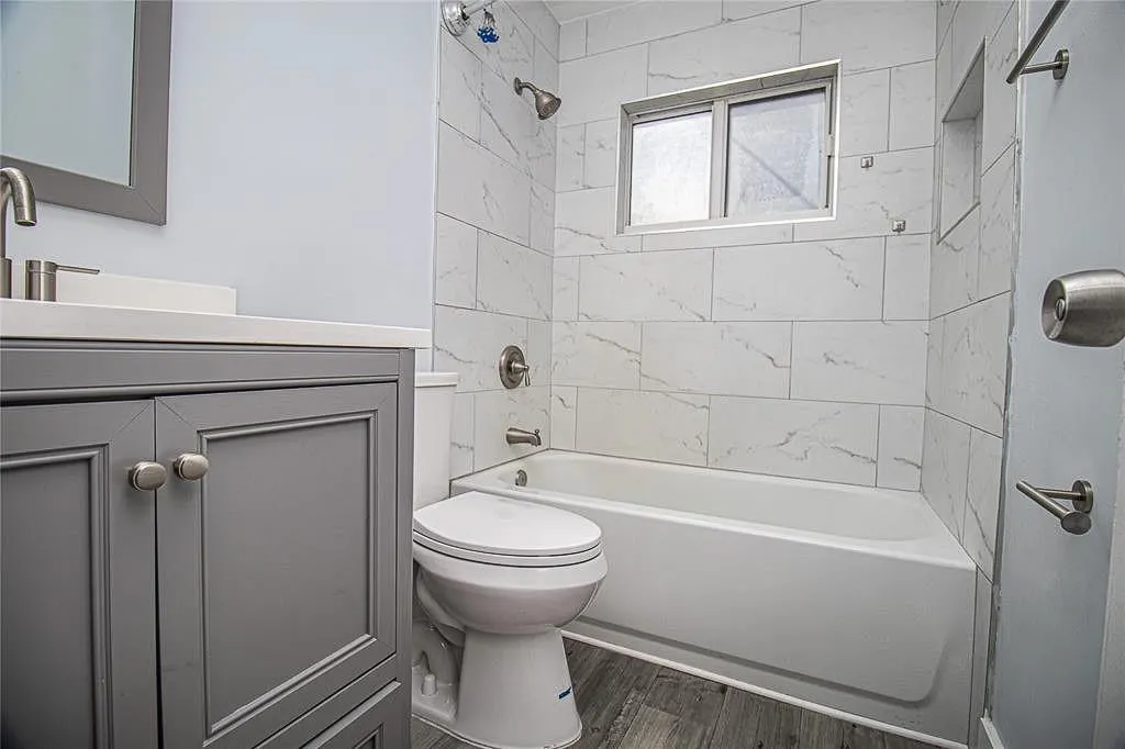 2432 Sherman Street