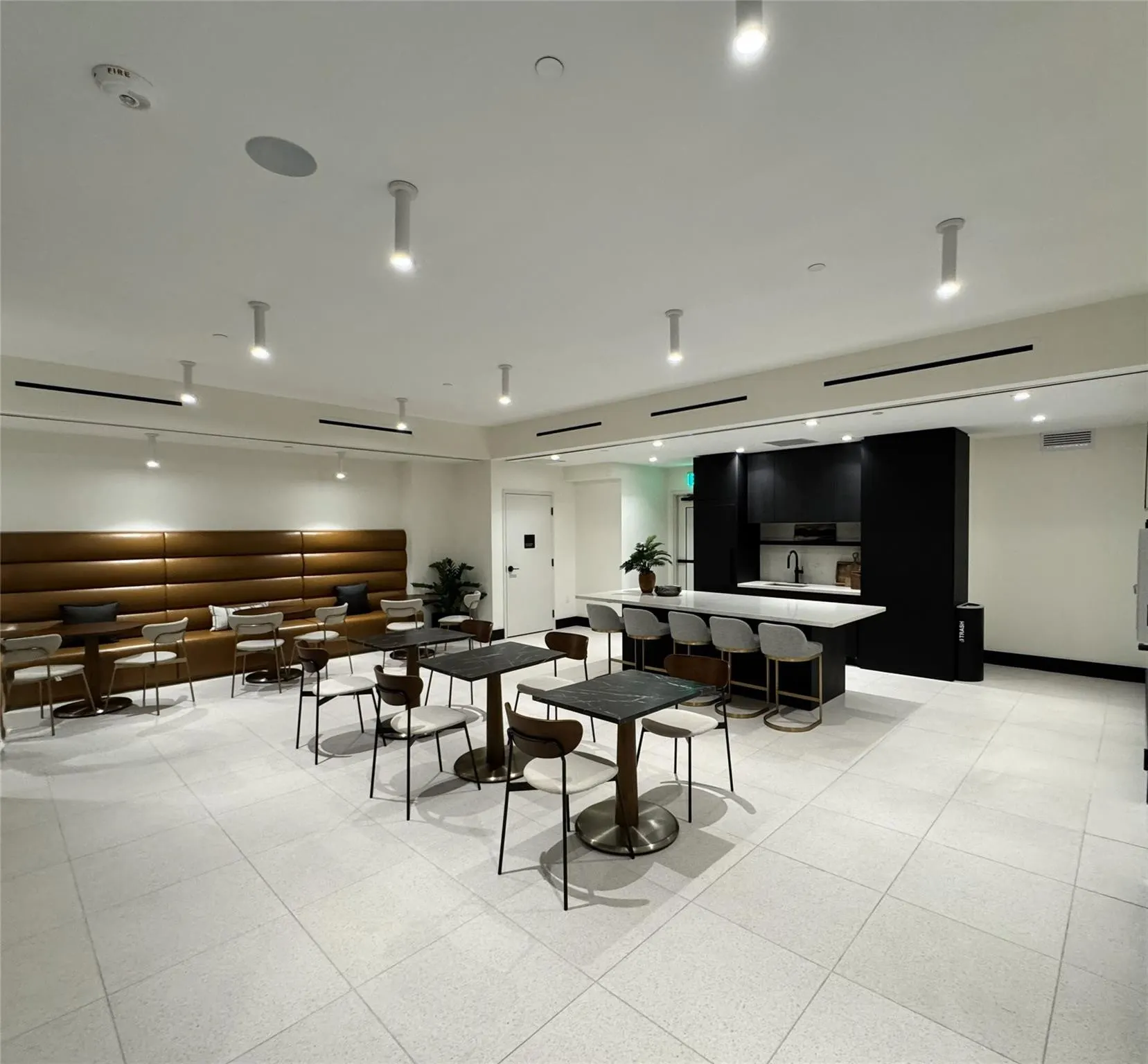 225 N Miami Avenue #2507
