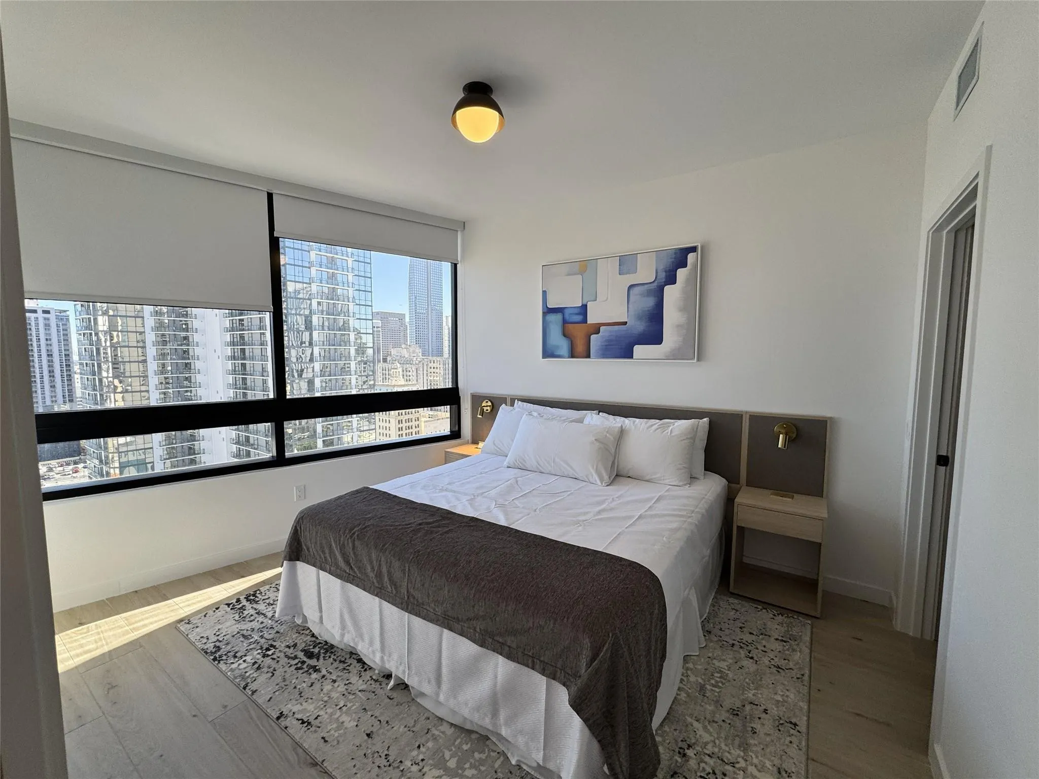 225 N Miami Avenue #2507