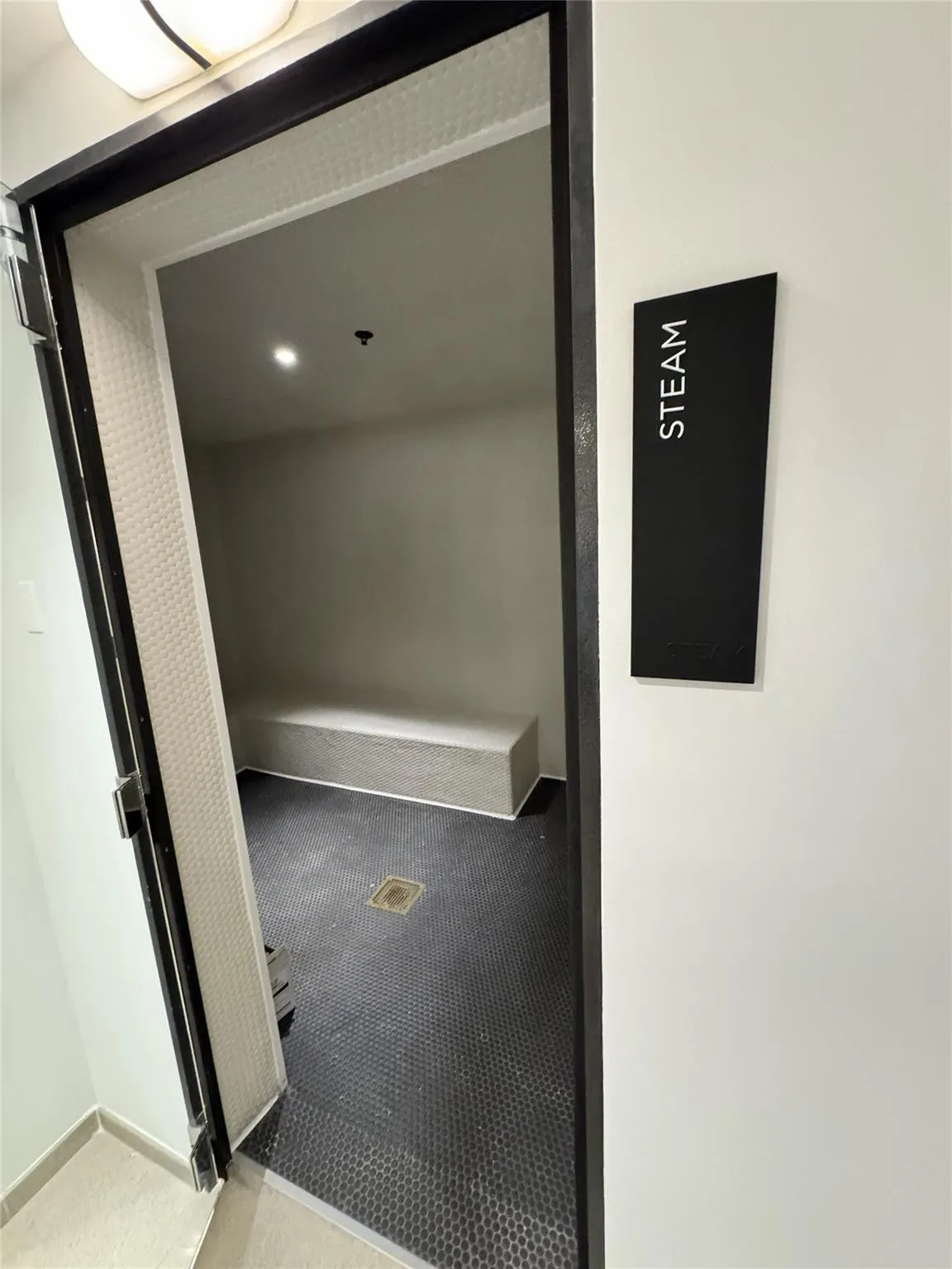 225 N Miami Avenue #2507