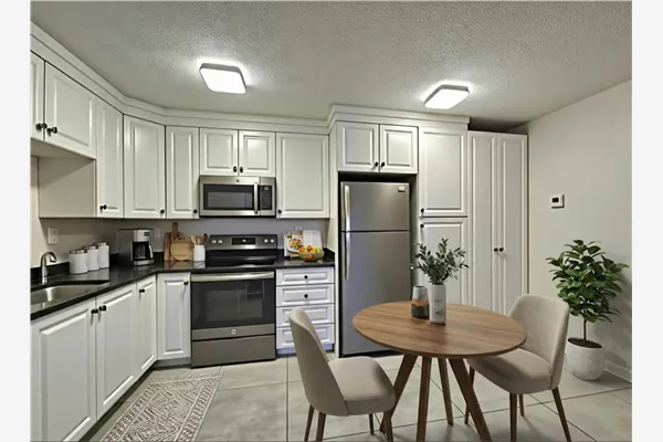 951 Lyons Road #6102