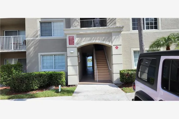 5005 Wiles Road #106