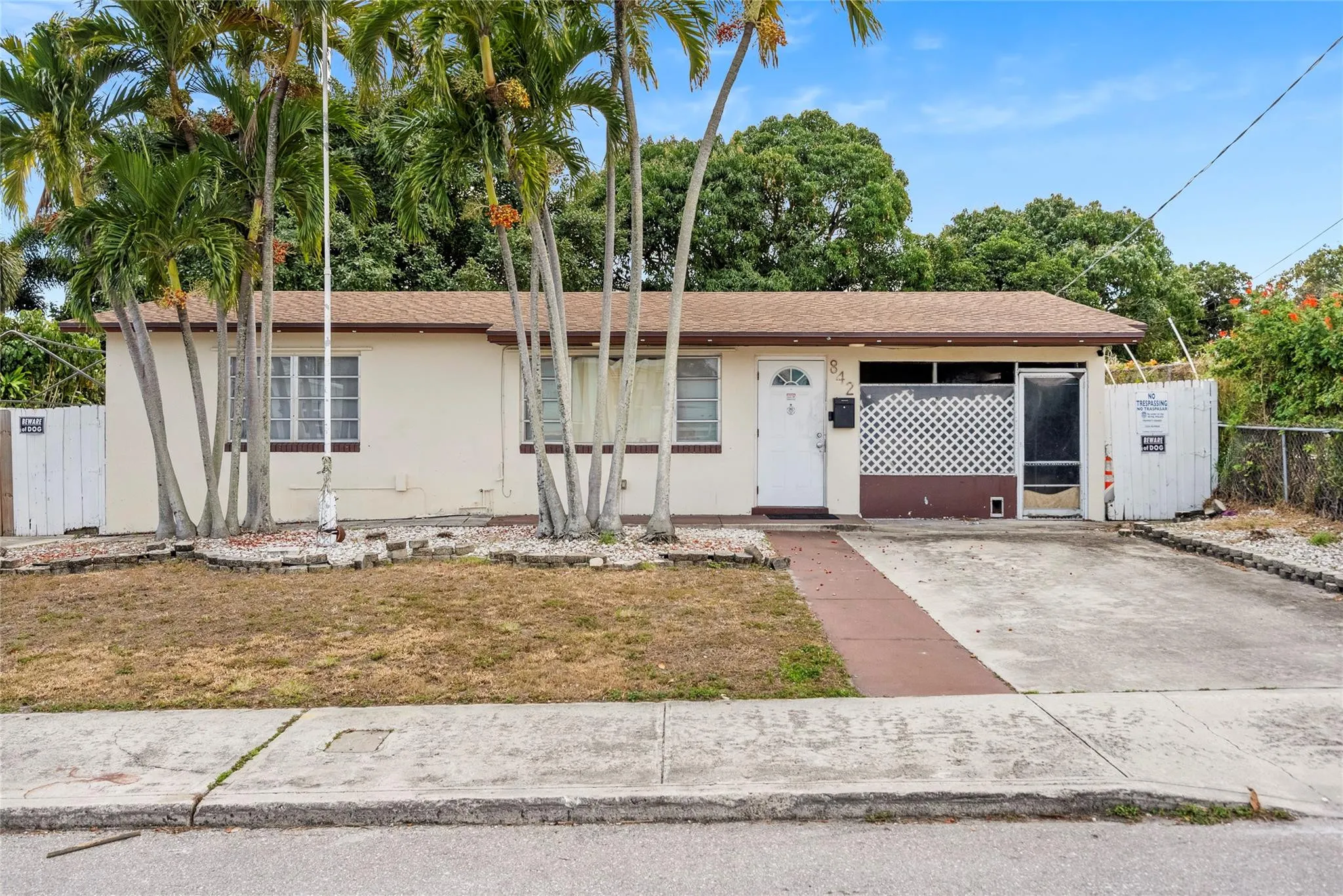 842 Kaye Street