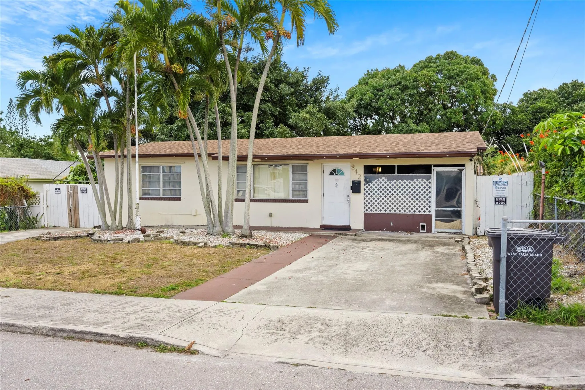 842 Kaye Street