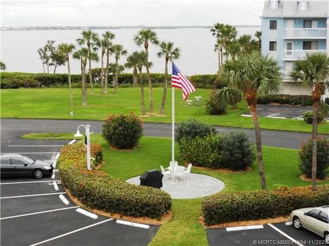 40 NE Plantation Road #209