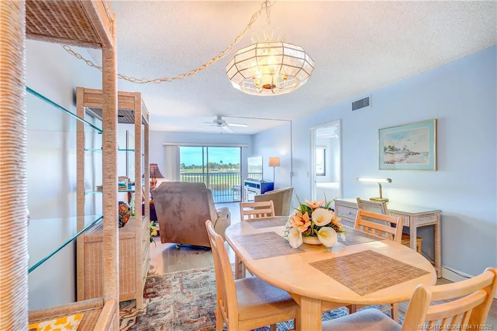 40 NE Plantation Road #209