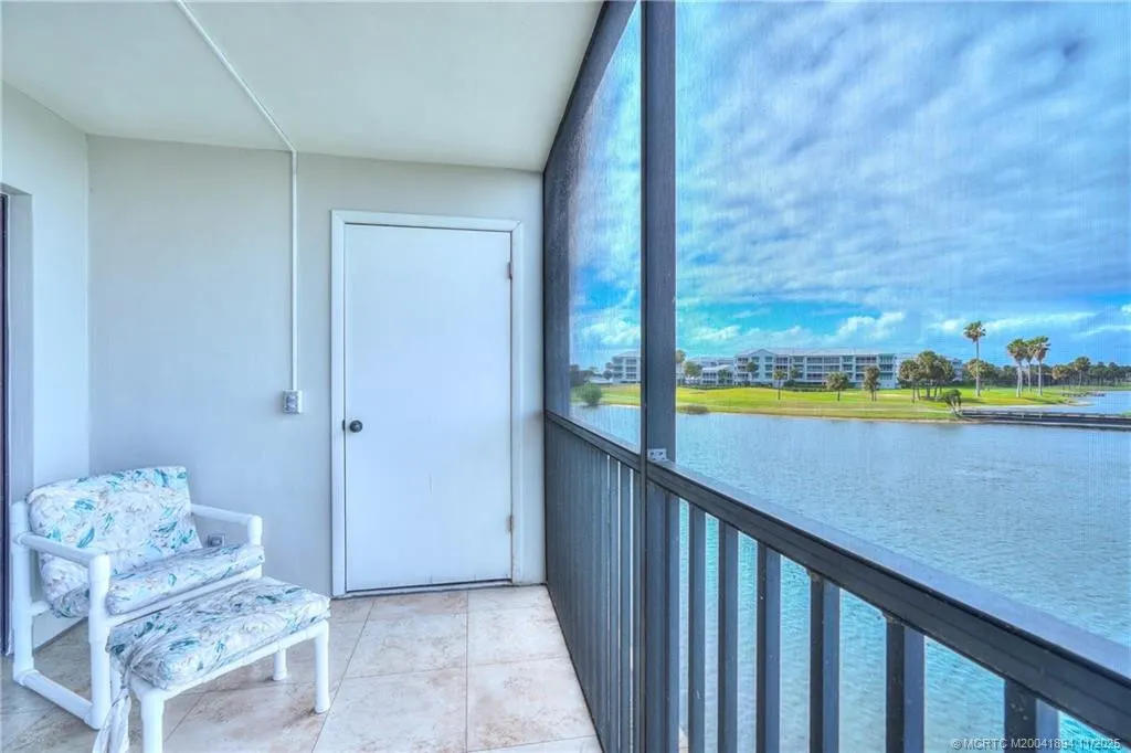 40 NE Plantation Road #209