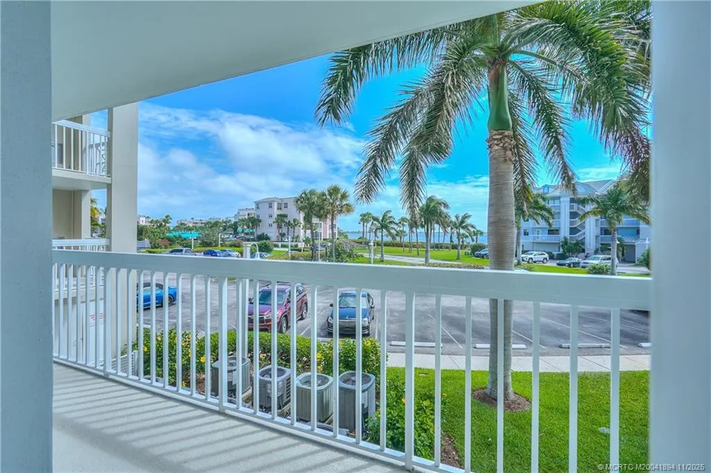 40 NE Plantation Road #209