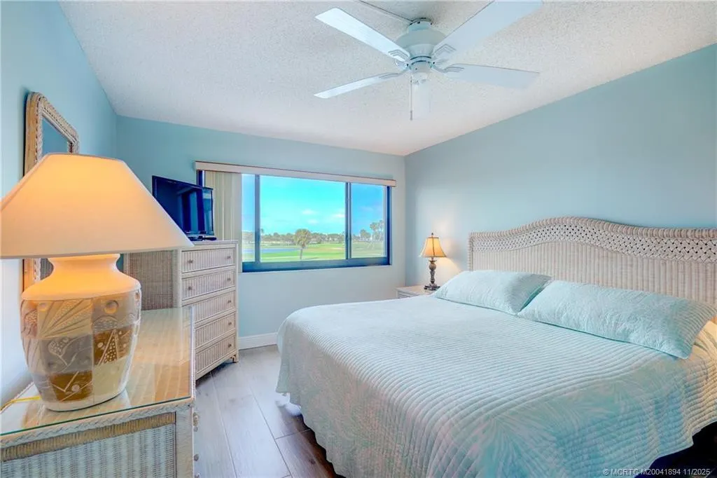 40 NE Plantation Road #209