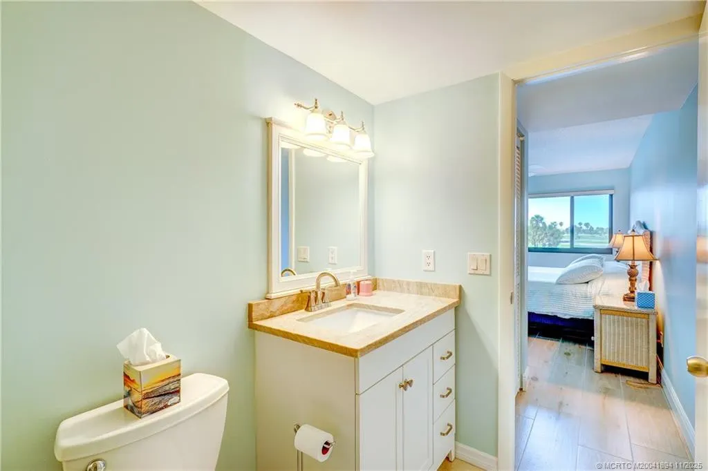 40 NE Plantation Road #209