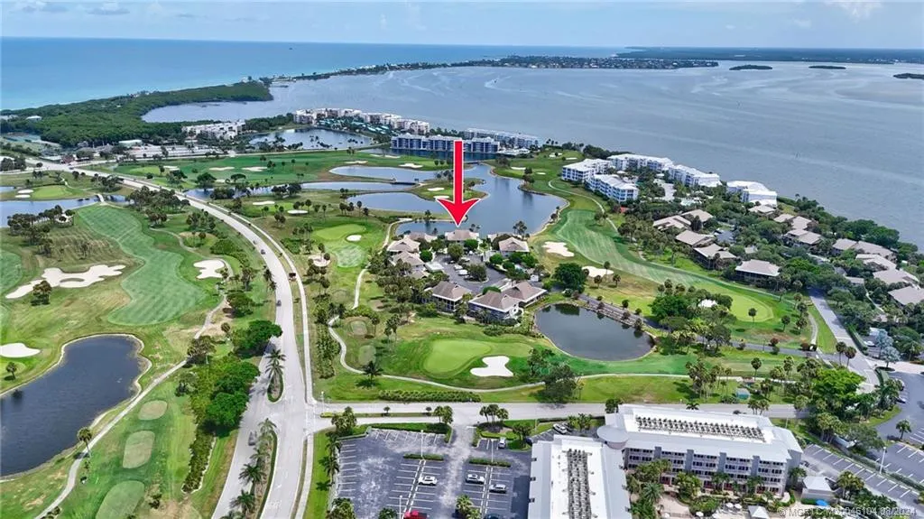 311 NE Golfview Circle