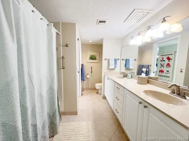 2641 NE Ocean Boulevard #201