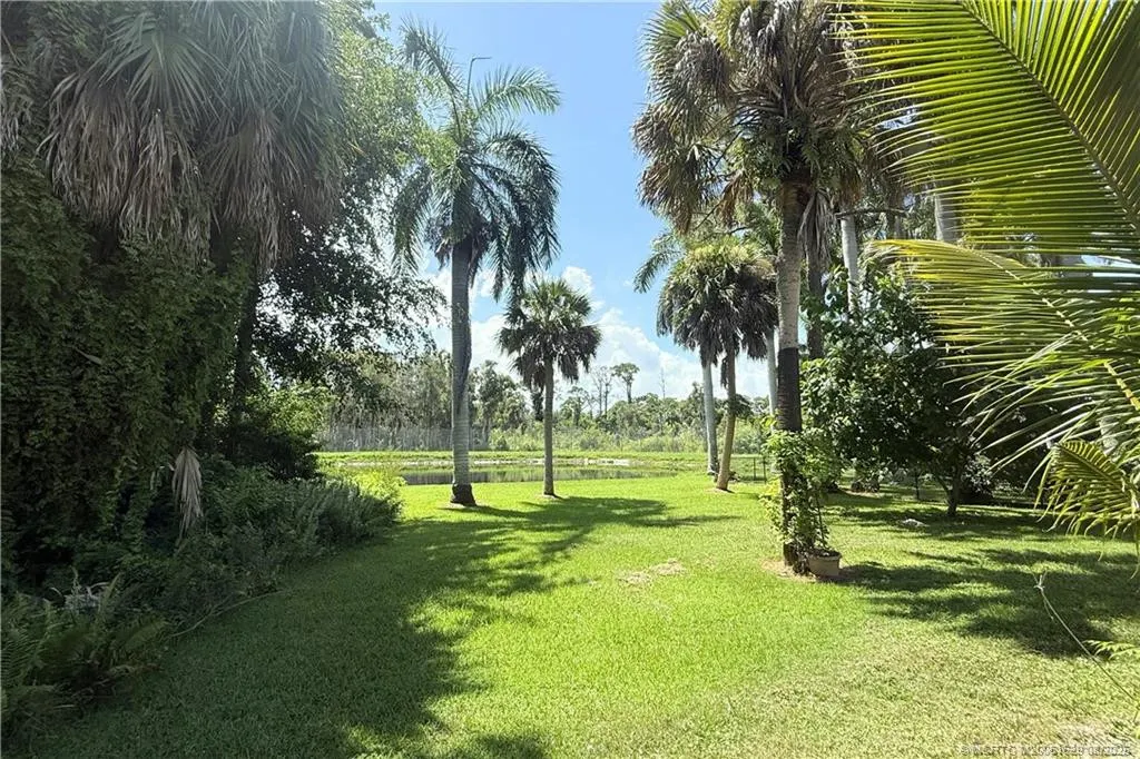 1196 SE Saint Lucie Boulevard