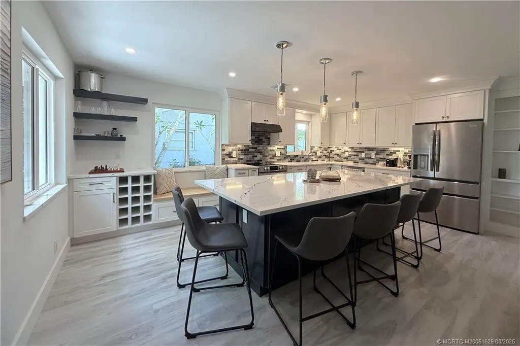 1196 SE Saint Lucie Boulevard