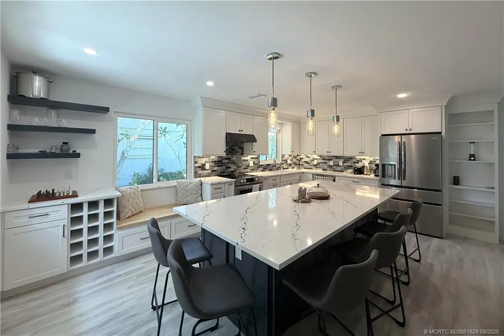 1196 SE Saint Lucie Boulevard