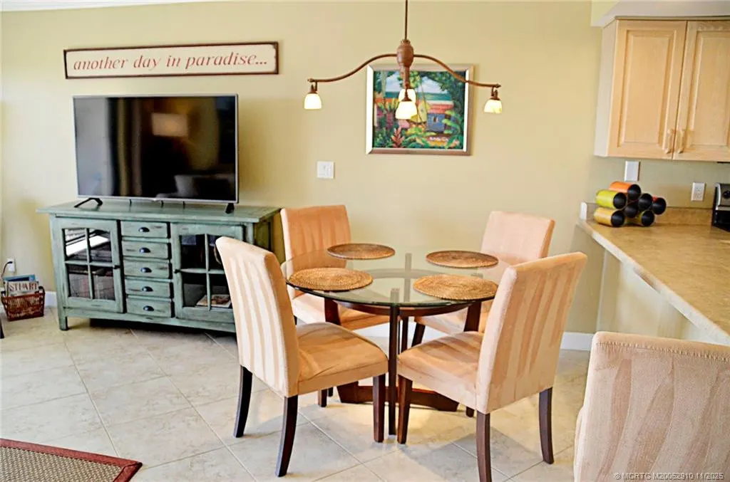 379 NE Tradewind Lane #1104