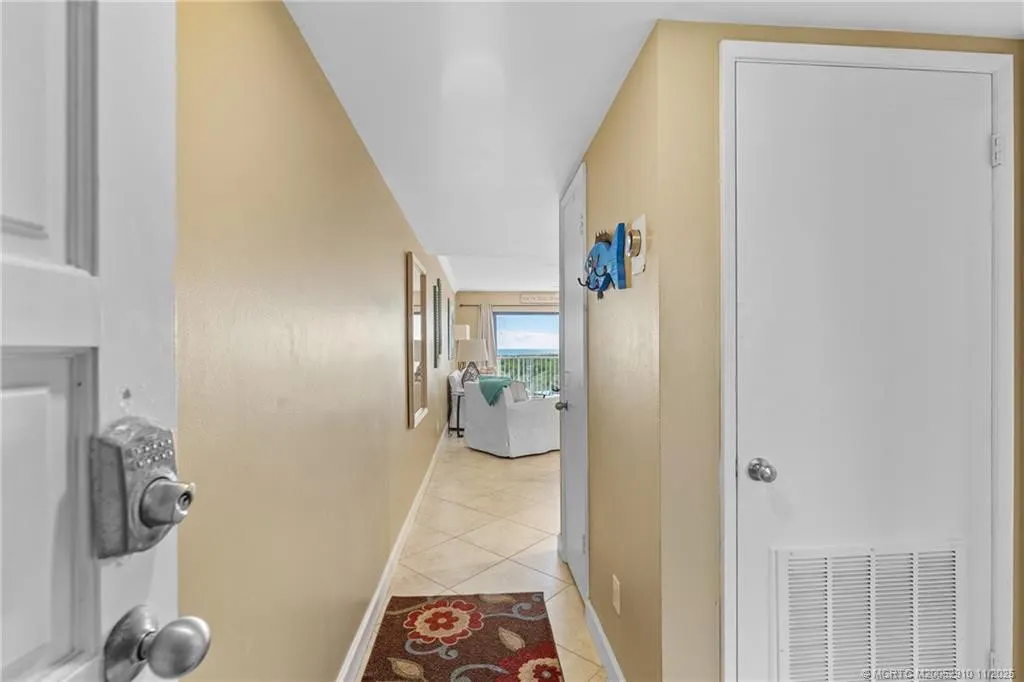 379 NE Tradewind Lane #1104