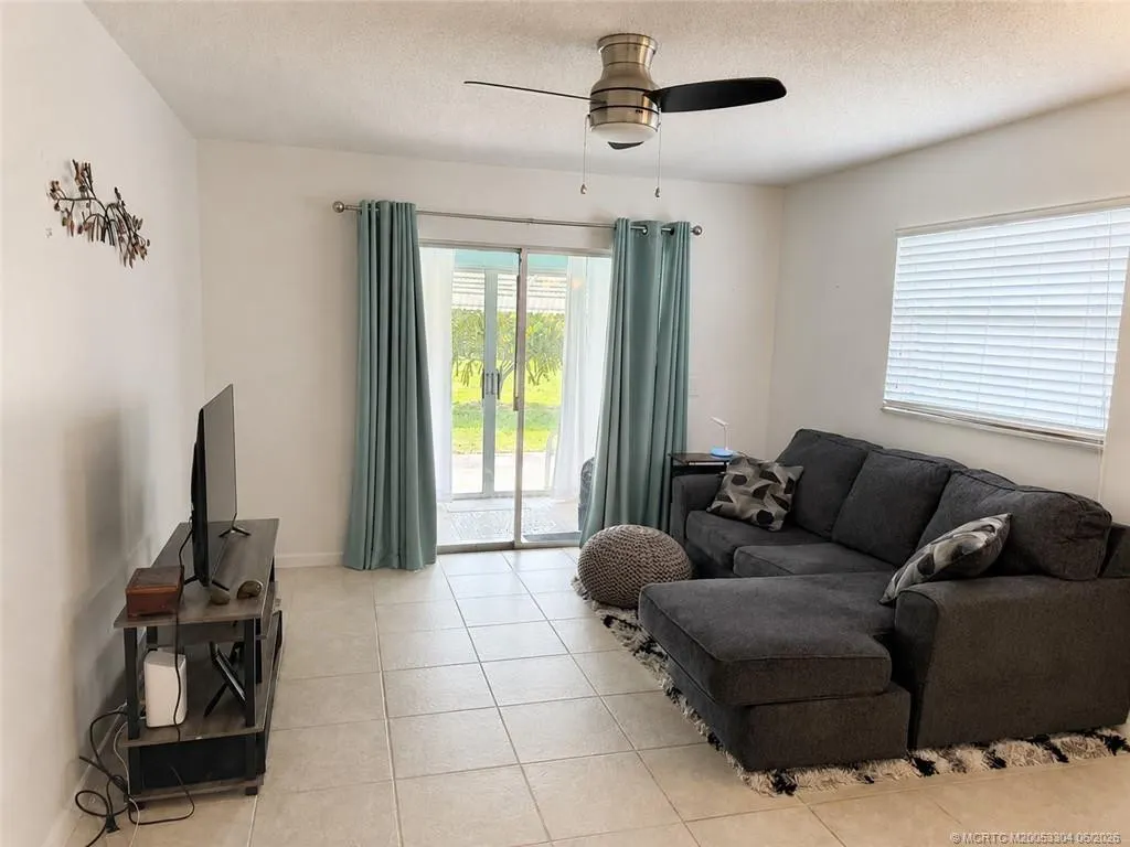 300 SW Golfview Terrace #152