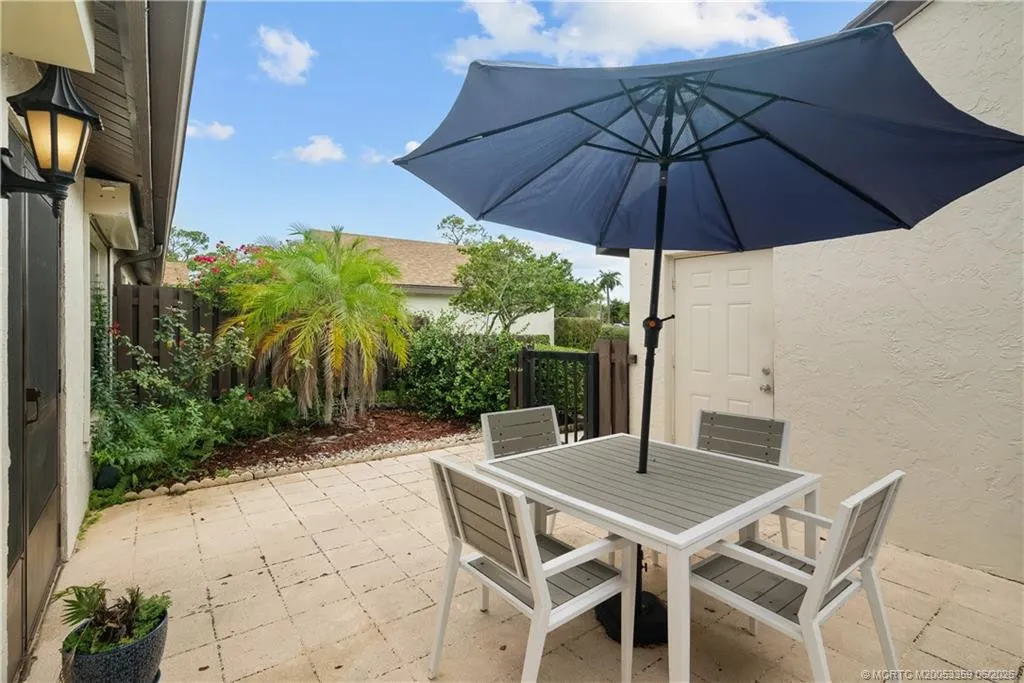 1544 SW Silver Pine Way #104F