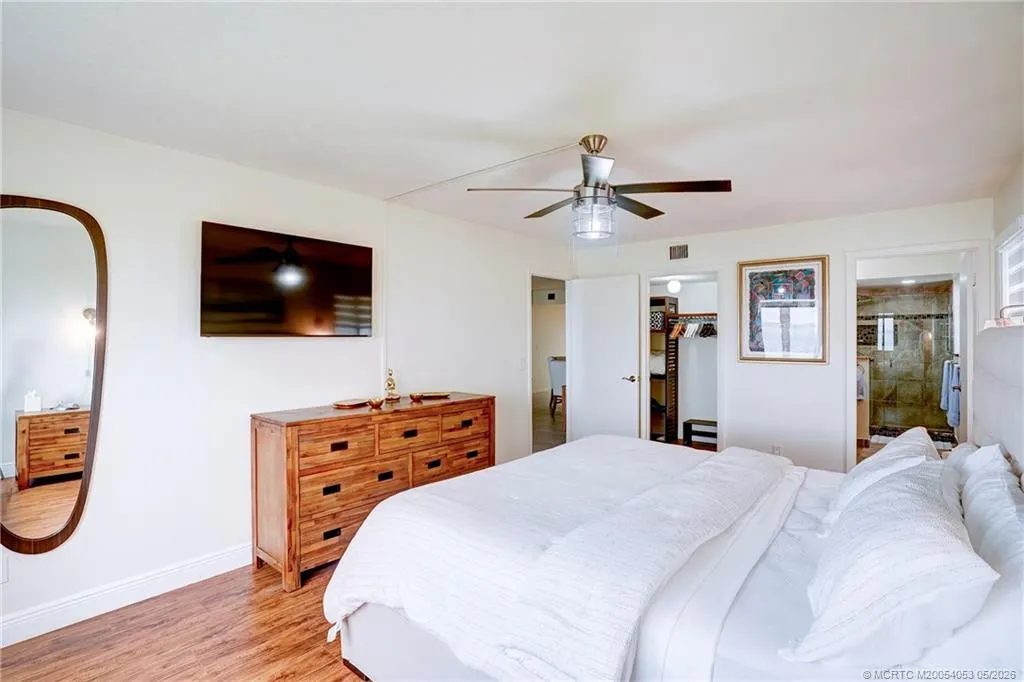 10 NE Plantation Road #101