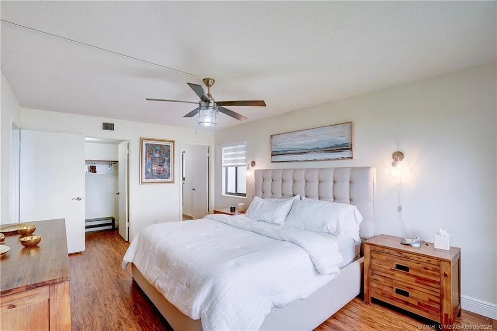 10 NE Plantation Road #101