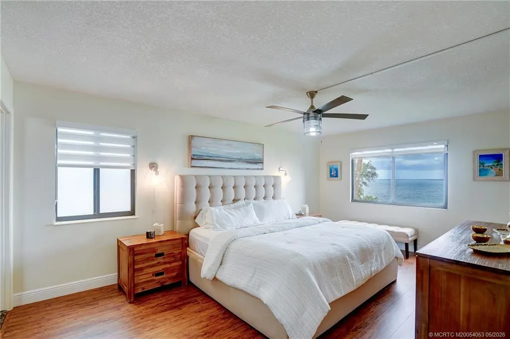 10 NE Plantation Road #101
