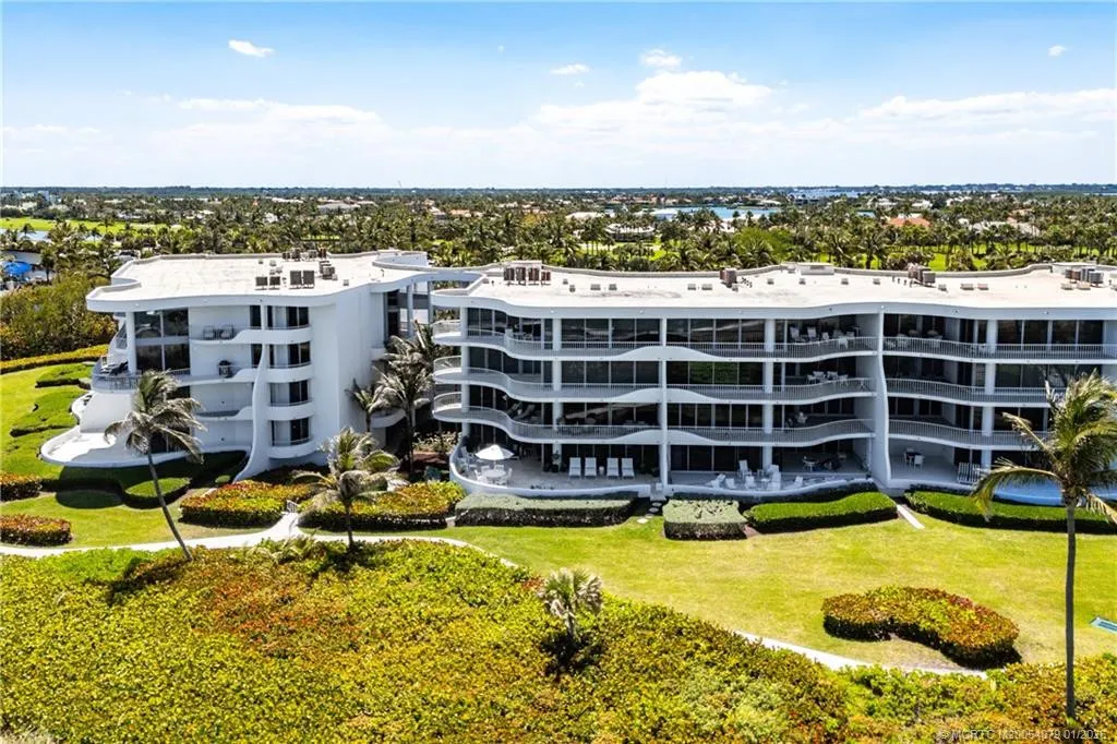 2001 SE Sailfish Point Boulevard #313