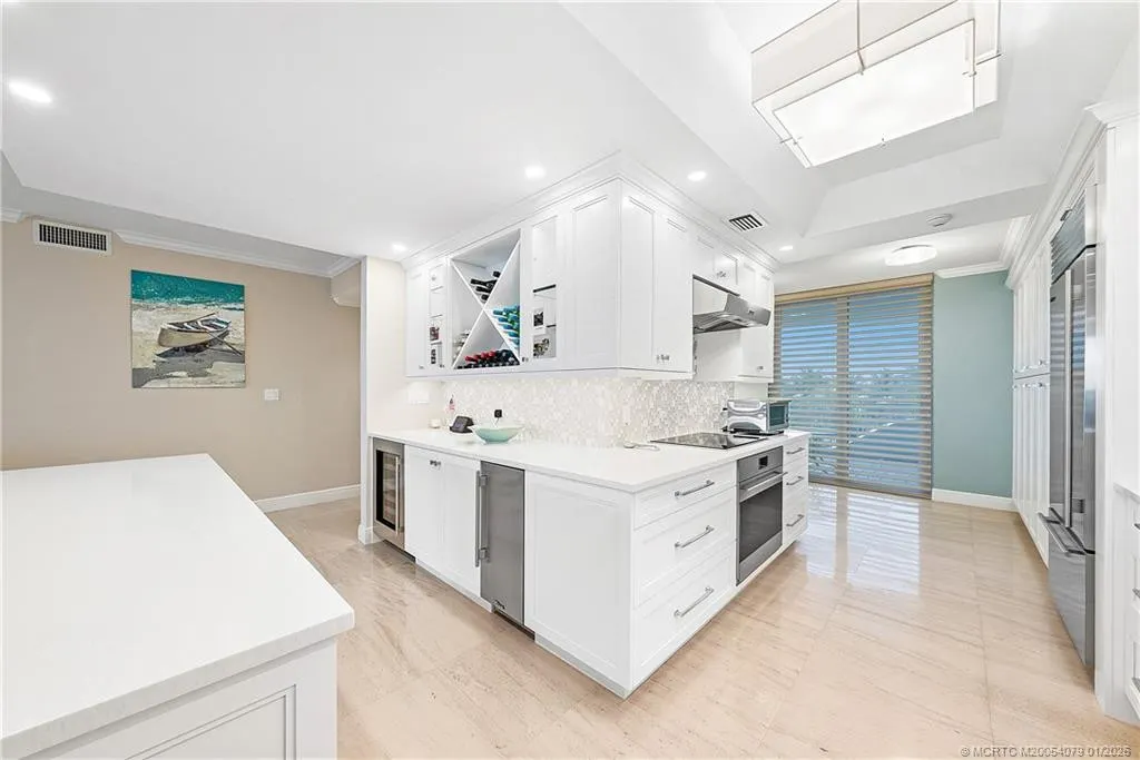 2001 SE Sailfish Point Boulevard #313