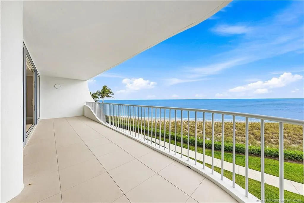 2001 SE Sailfish Point Boulevard #313