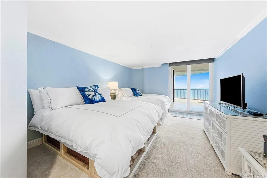 2001 SE Sailfish Point Boulevard #313
