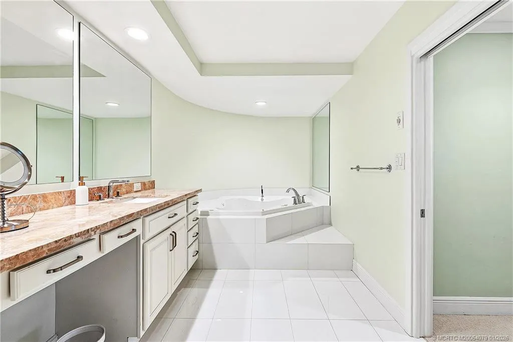 2001 SE Sailfish Point Boulevard #313