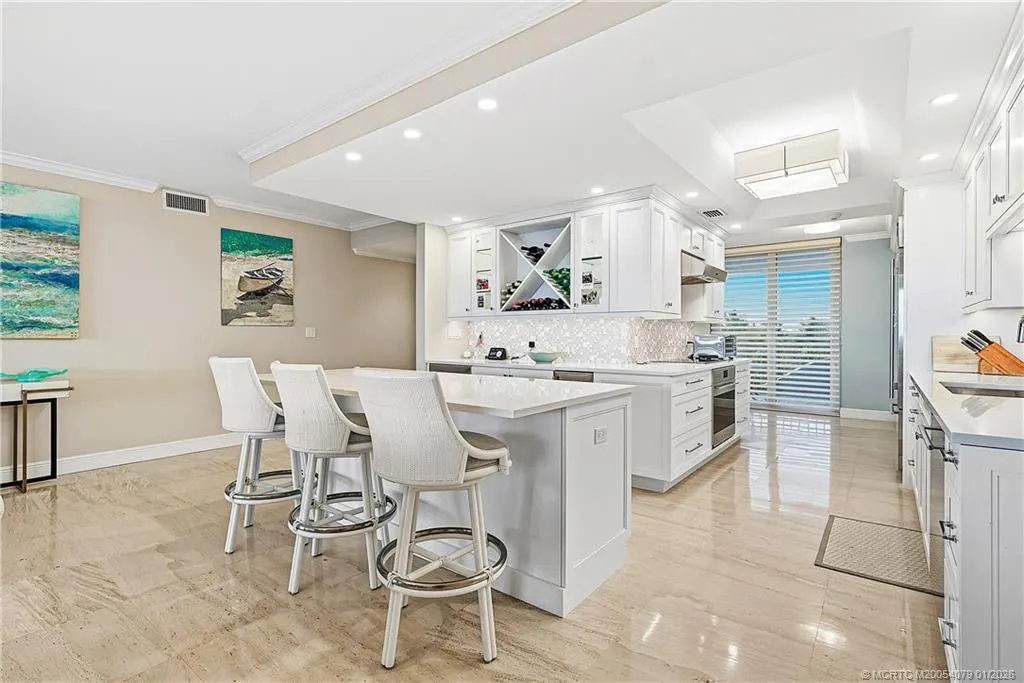 2001 SE Sailfish Point Boulevard #313