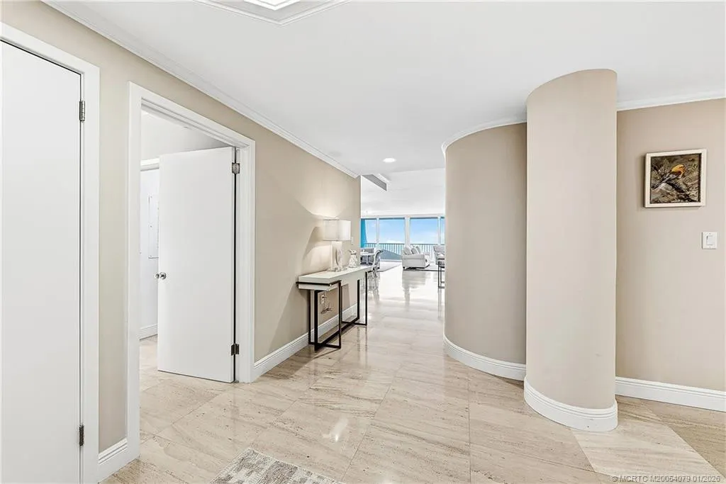 2001 SE Sailfish Point Boulevard #313
