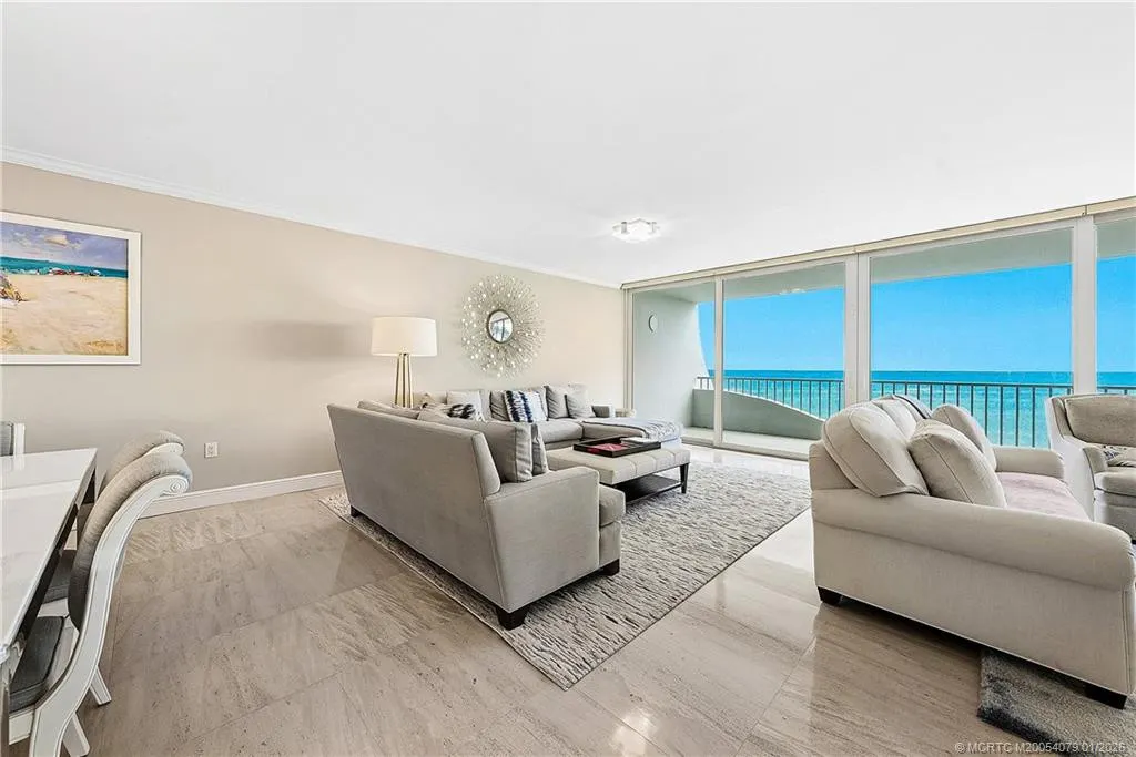 2001 SE Sailfish Point Boulevard #313
