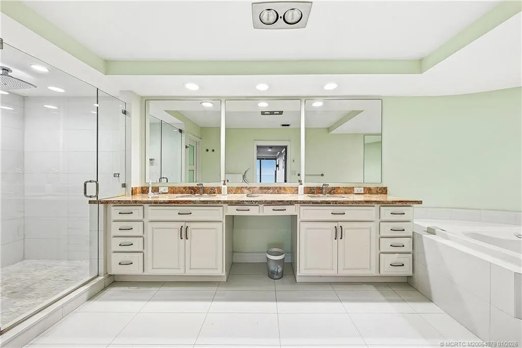 2001 SE Sailfish Point Boulevard #313