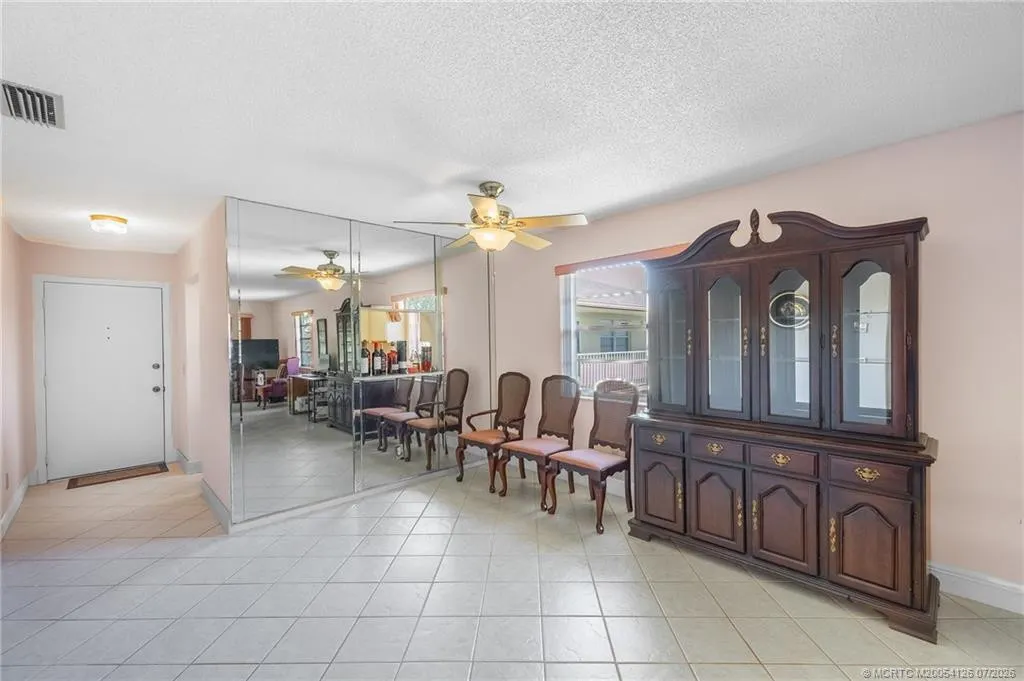 33 Lake Vista Trail #202