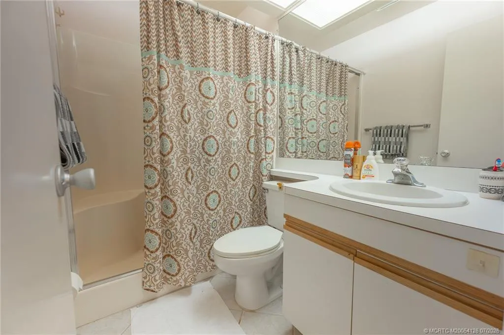 33 Lake Vista Trail #202