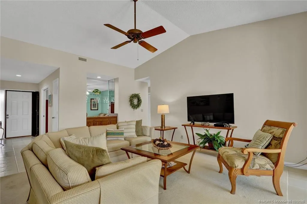4004 SW Osprey Creek Way