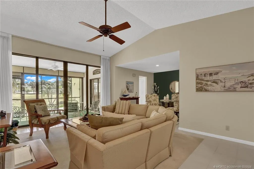 4004 SW Osprey Creek Way