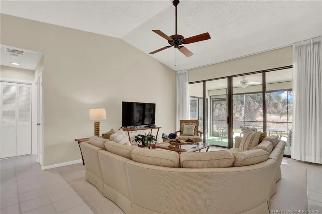 4004 SW Osprey Creek Way
