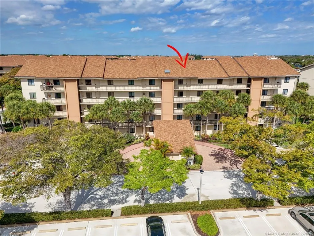 901 Seafarer Circle #504