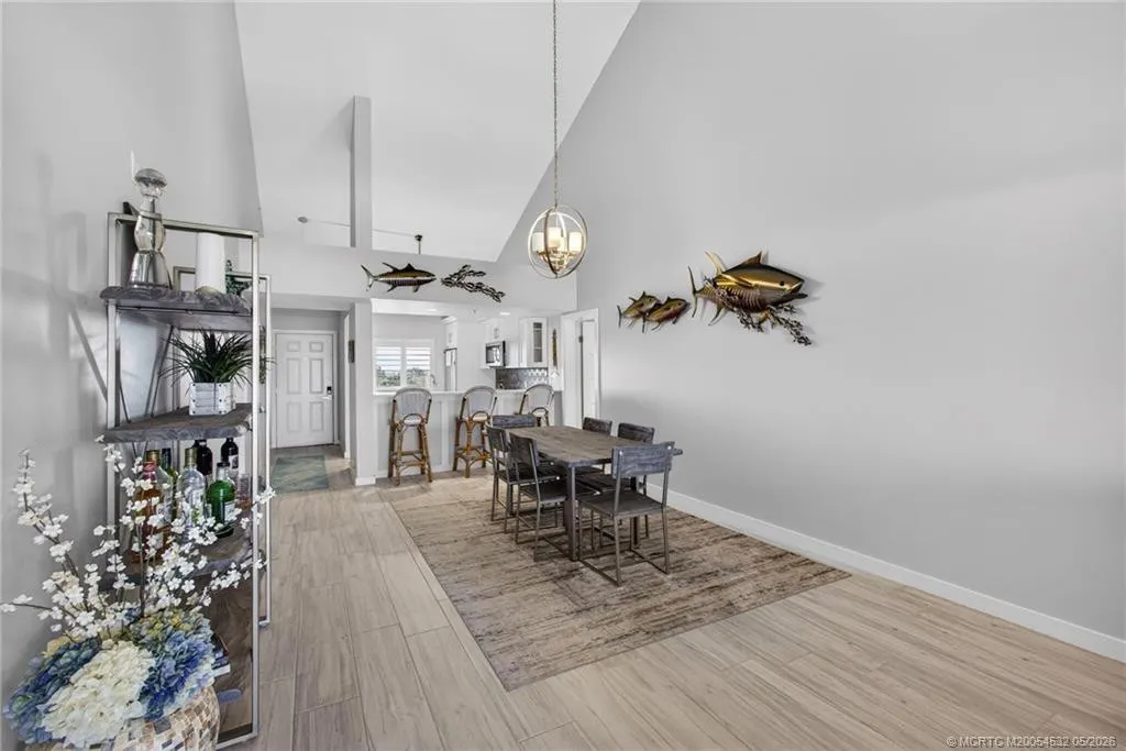 901 Seafarer Circle #504