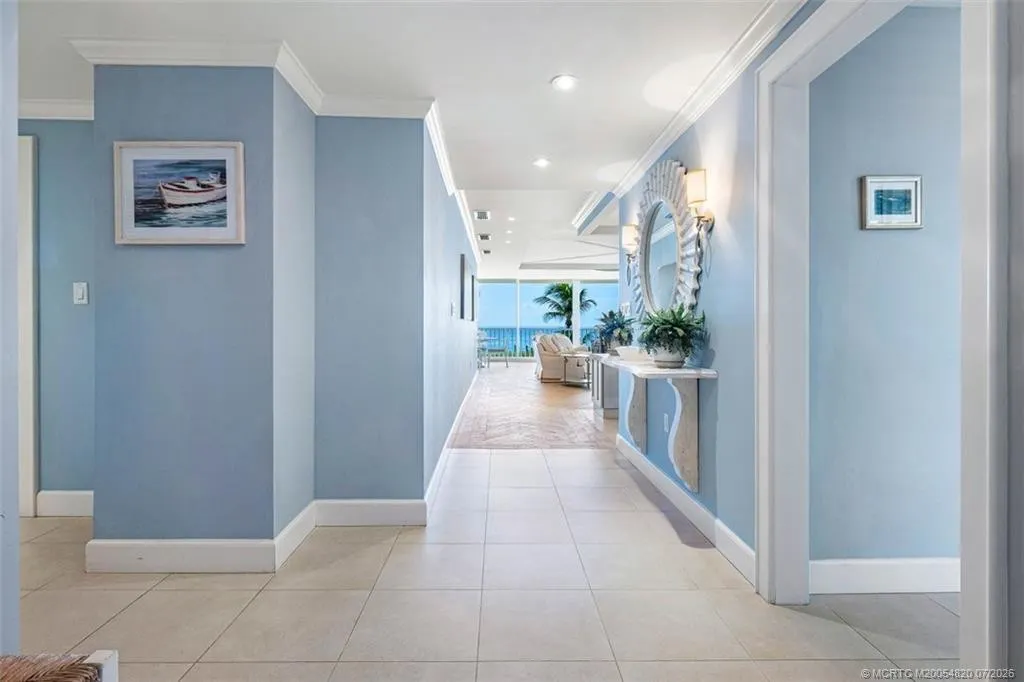 2001 SE Sailfish Point Boulevard #212
